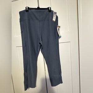 Mondetta Workout Capris